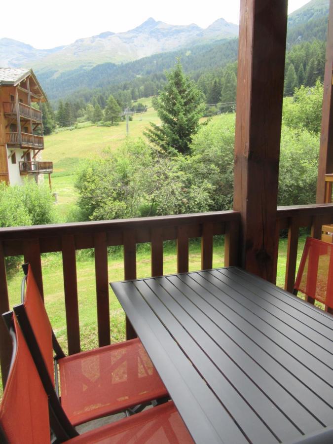 Les Alpages: Alpine Retreat with Pool & Wellness Apartment Lanslebourg-Mont-Cenis Exterior photo