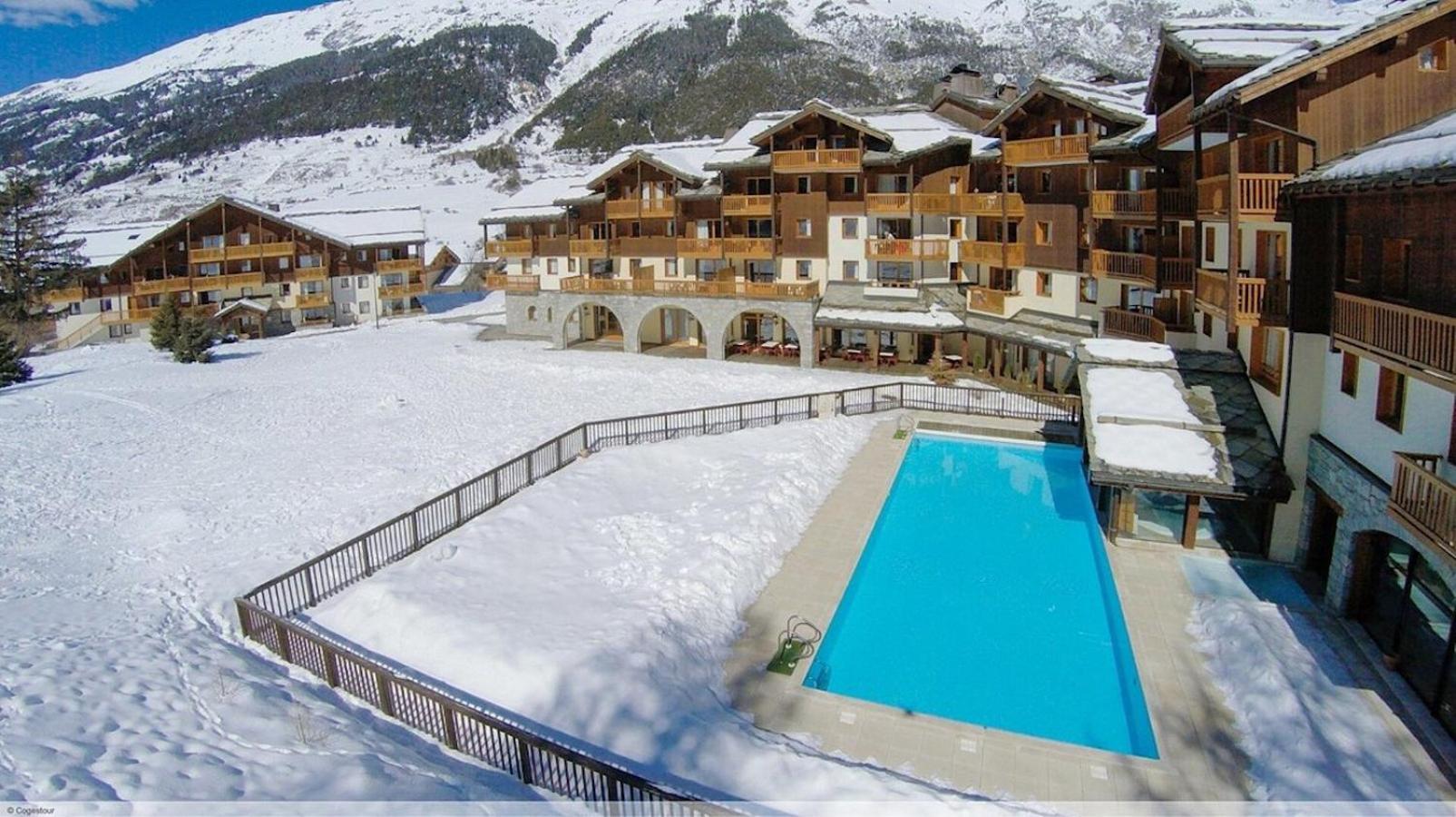 Les Alpages: Alpine Retreat with Pool & Wellness Apartment Lanslebourg-Mont-Cenis Exterior photo