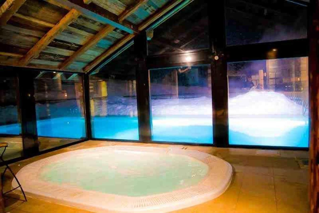 Les Alpages: Alpine Retreat with Pool & Wellness Apartment Lanslebourg-Mont-Cenis Exterior photo